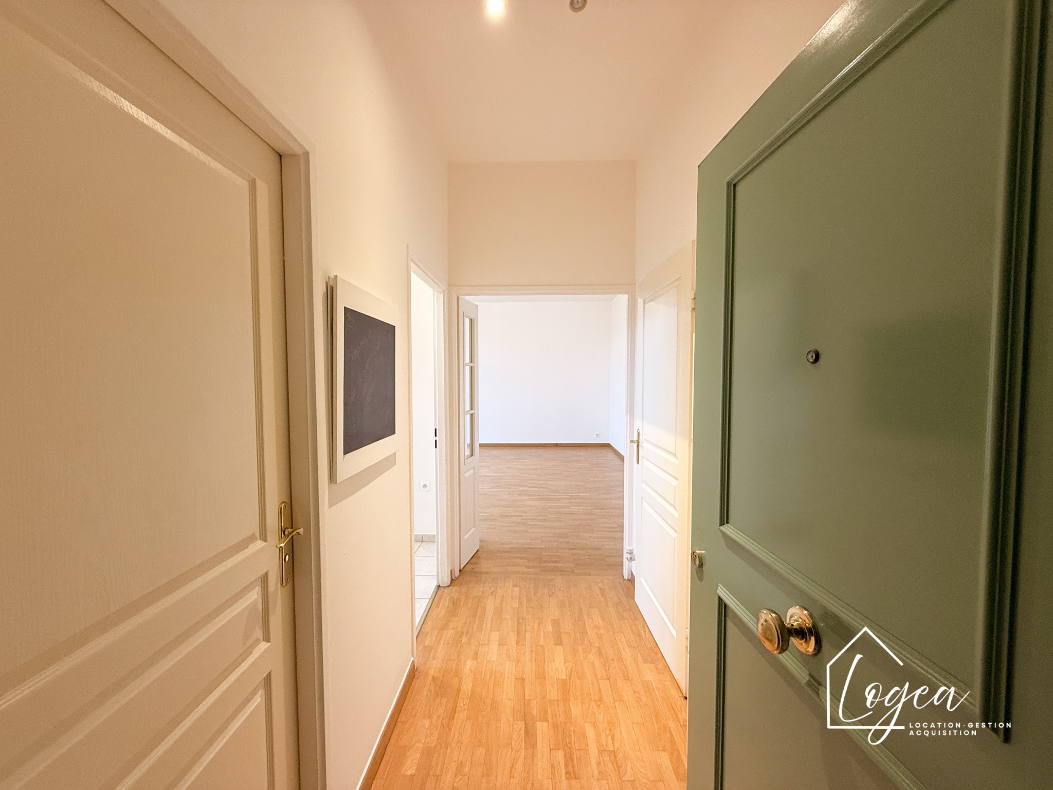Appartement à vendre à Bailly romainvilliers, 56,02 m², 2 pièces – photo 2 sur 11