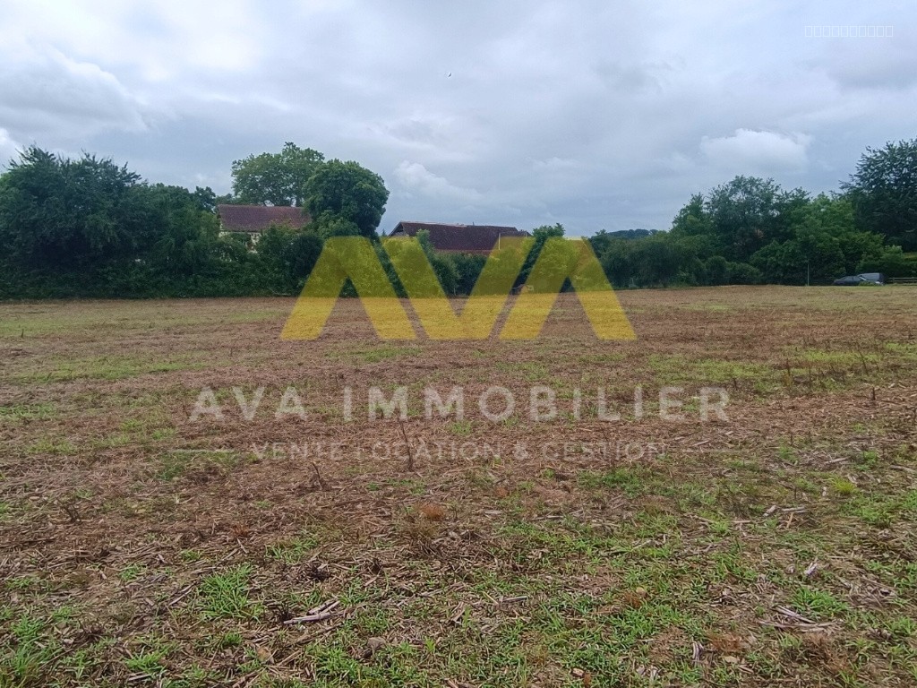 Bien immobilier à vendre à Tabaille usquain, 1 200 m² – photo 3 sur 3