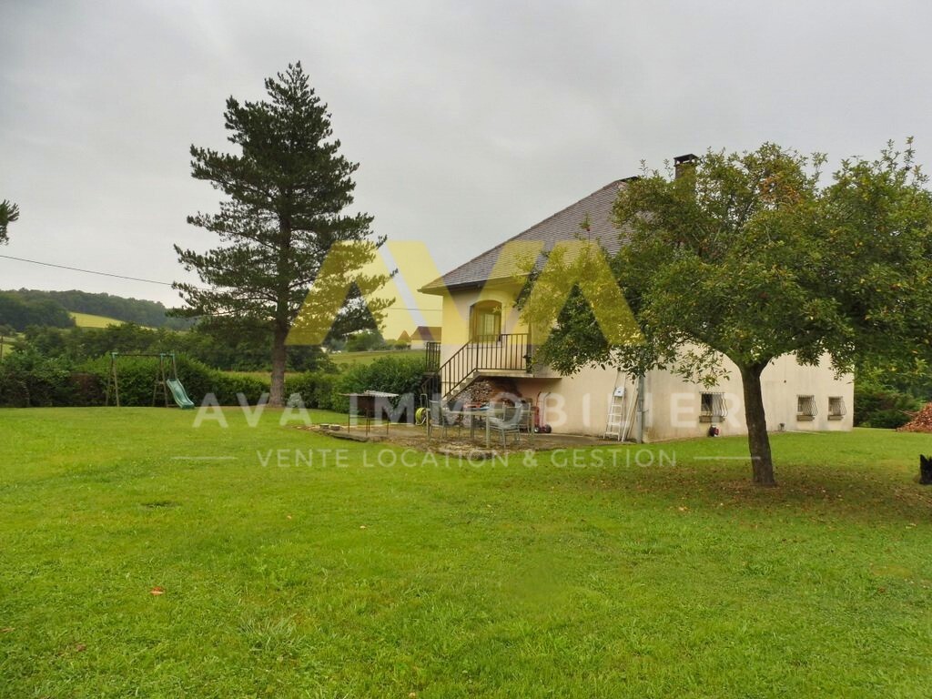 Maison à vendre à Ozenx montestrucq, 2 300 m², 6 pièces – photo 1 sur 5