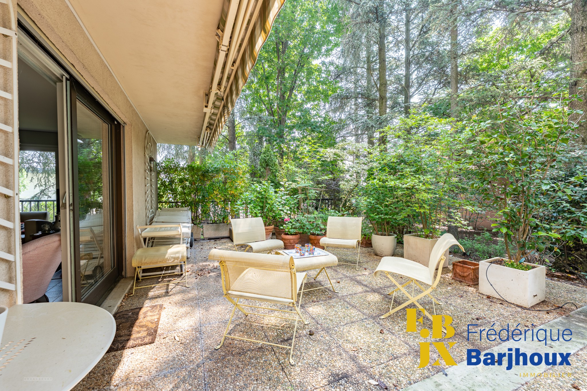 Bien immobilier à vendre à Craponne, 148 m², 7 pièces – photo 2 sur 8