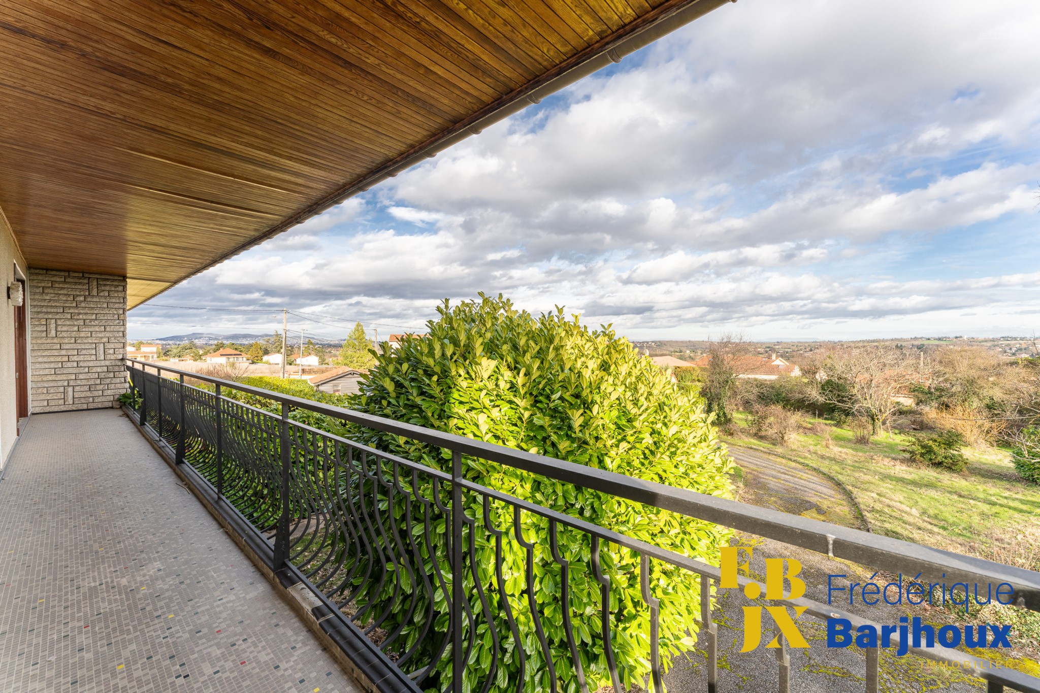 Maison à vendre à Brindas, 141 m², 5 pièces – photo 1 sur 9