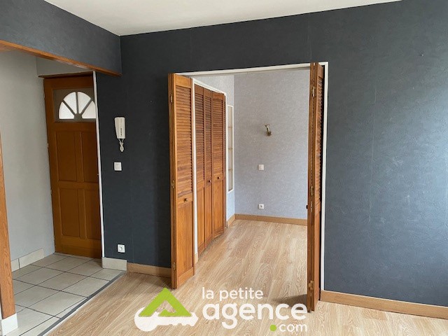 Appartement à louer à Montlucon, 30 m², 1 pièce – photo 2 sur 8
