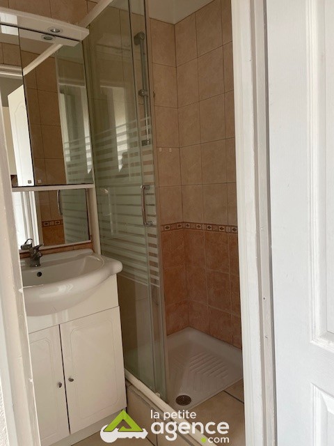 Appartement à louer à Montlucon, 30 m², 1 pièce – photo 3 sur 8