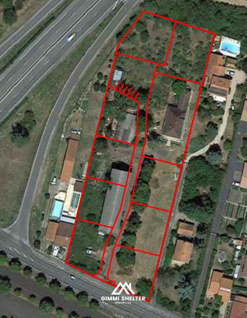 Bien immobilier à vendre à Riom, 579 m² – photo 2 sur 3