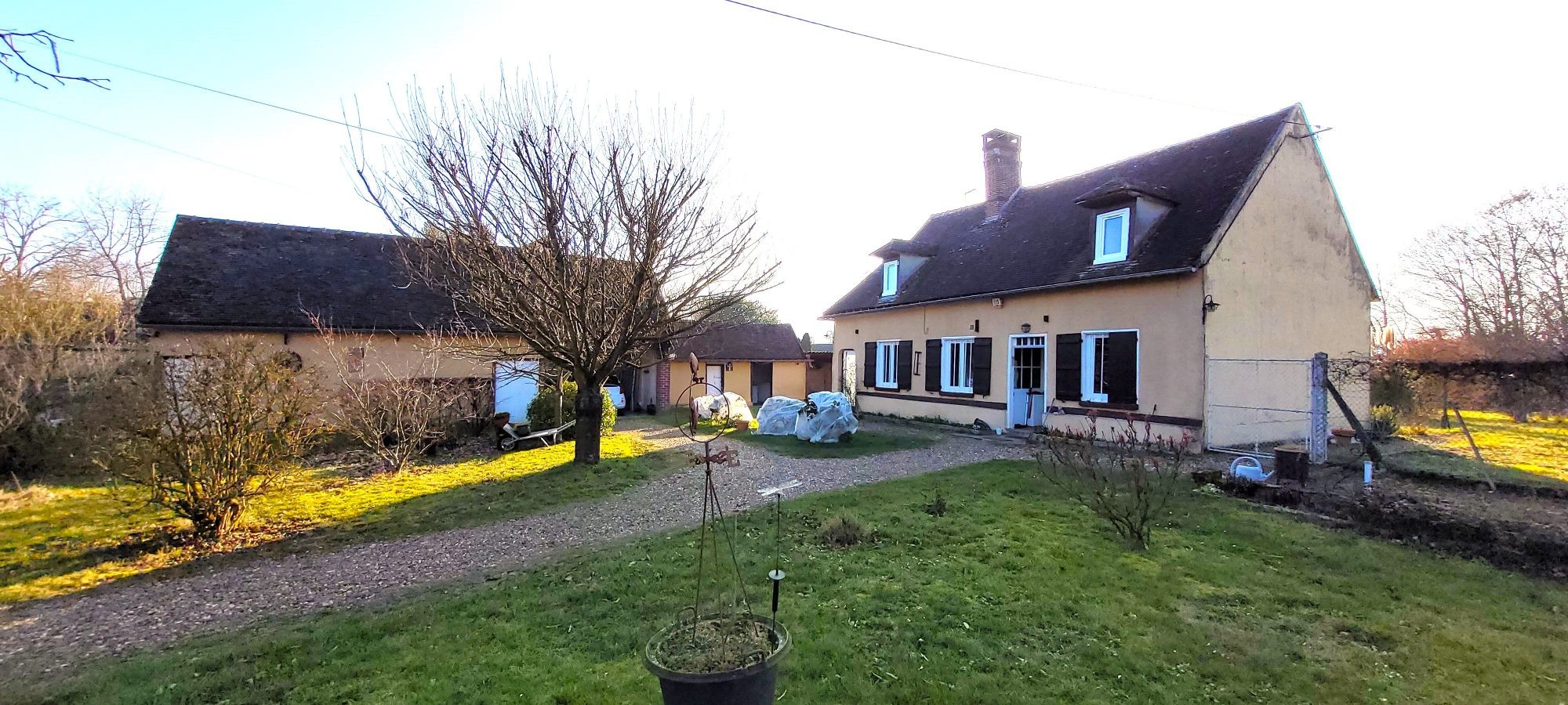 Maison à vendre à Auneuil, 87 m², 5 pièces – photo 1 sur 11