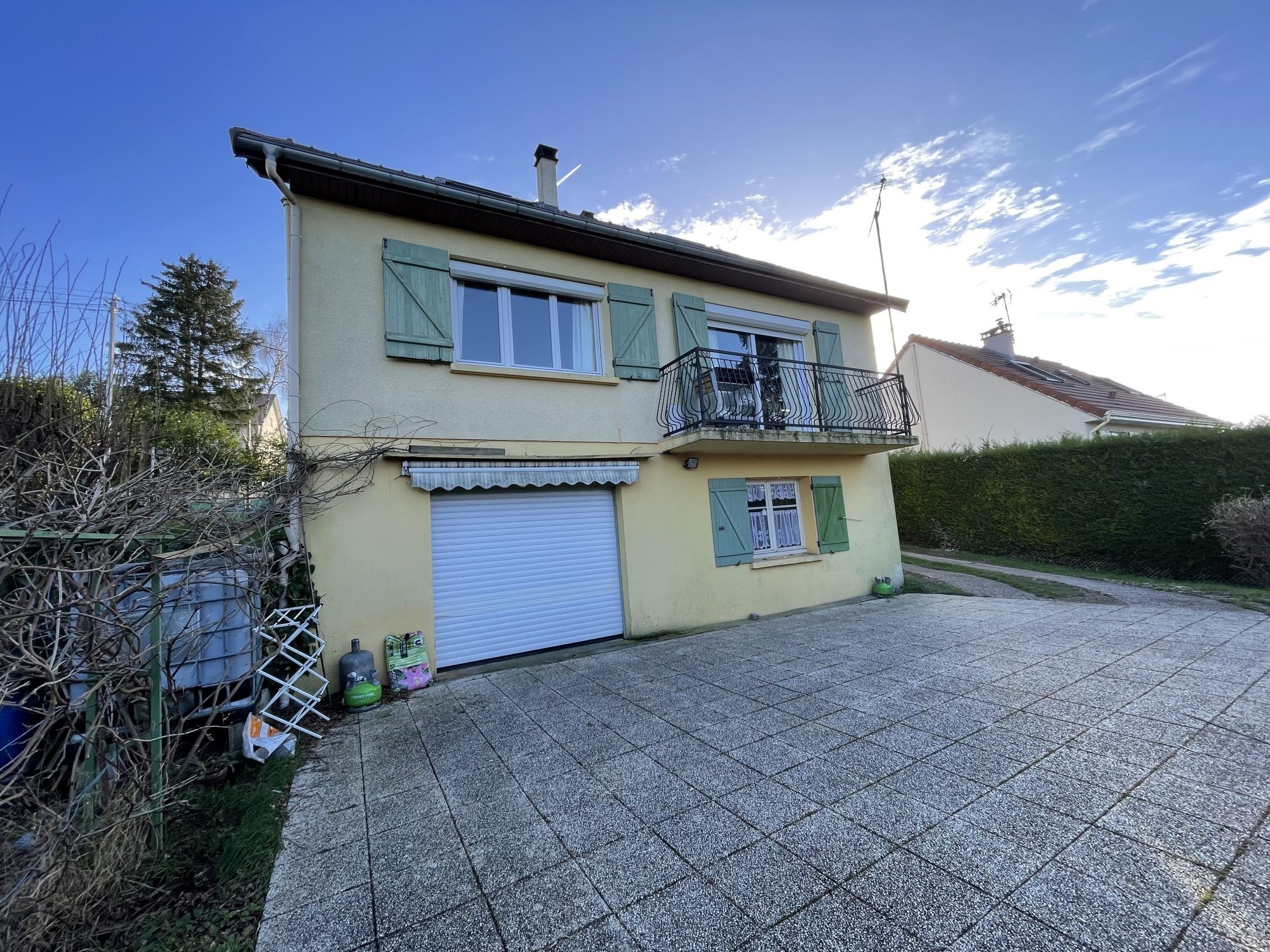 Maison à vendre à Ste genevieve, 832 m², 5 pièces – photo 2 sur 13