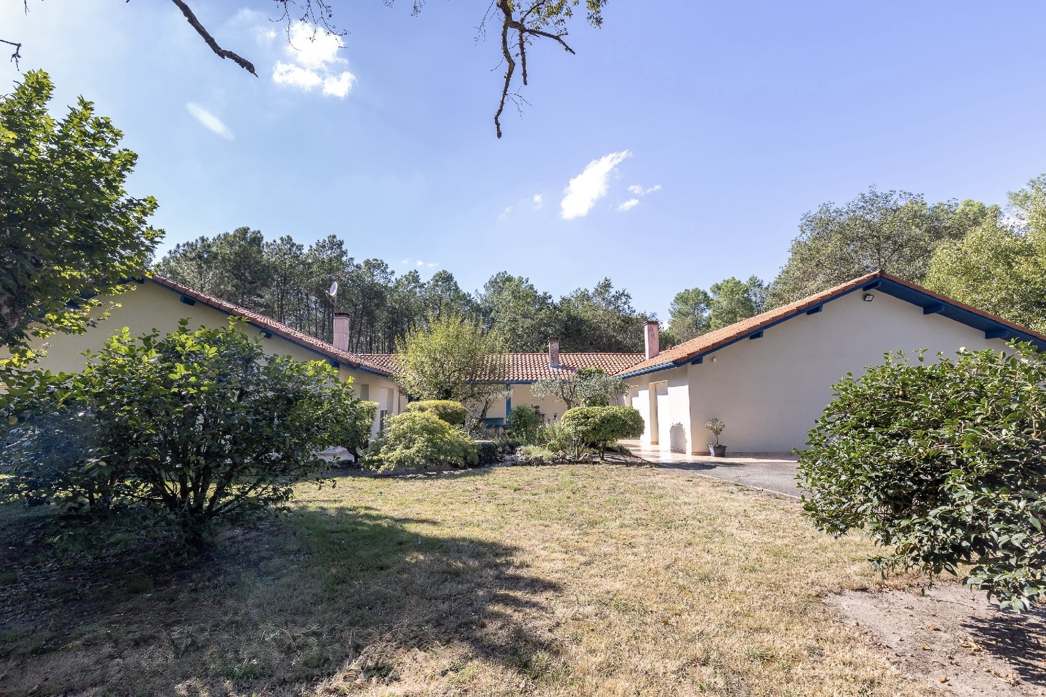 Maison à vendre à Herm   300 m2, 6 chambres, piscine et 3,9 ha de terrain   L’Agence des Dunes — photo 12