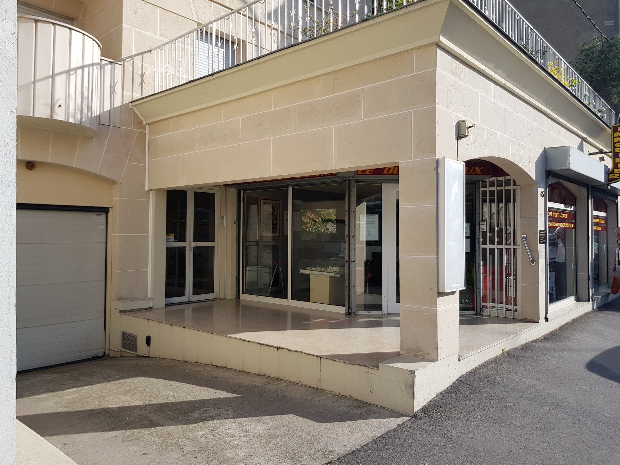Parking / Box à vendre à Le perreux sur marne, 1 200 m² – photo 1 sur 1