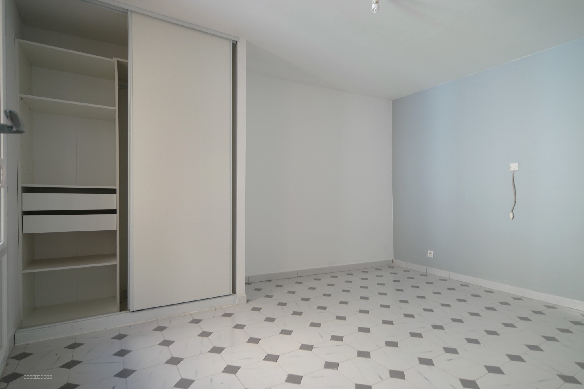 Duplex T3 en RDC - Centre historique — photo 4