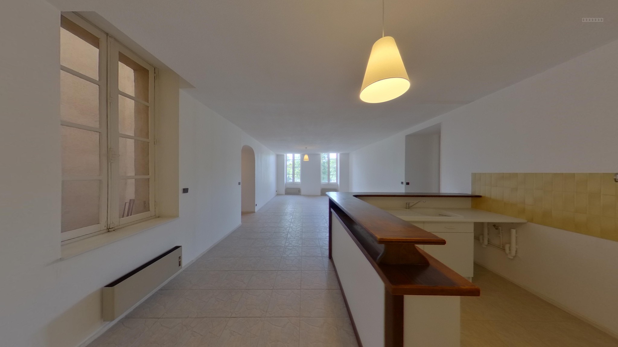 Hyper centre de Narbonne, bel appartement de type 4 de 90 m2 au 1er étage sans ascensseur d'une résidence sécu — photo 1