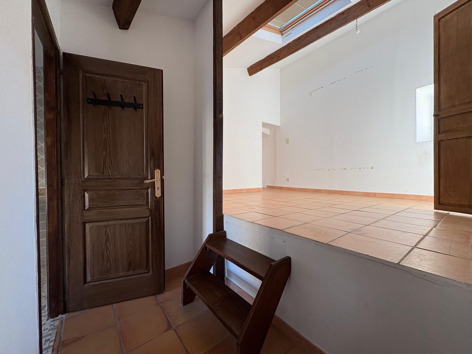 À Louer Grande Maison de Village T6 avec Cour — photo 15