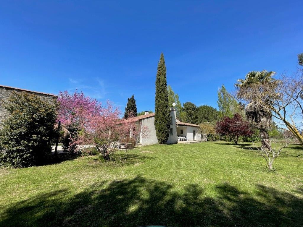 Magnifique Maison Familiale de 171m2 sur Terrain Arboré de 4200m2 avec Piscine — photo 12