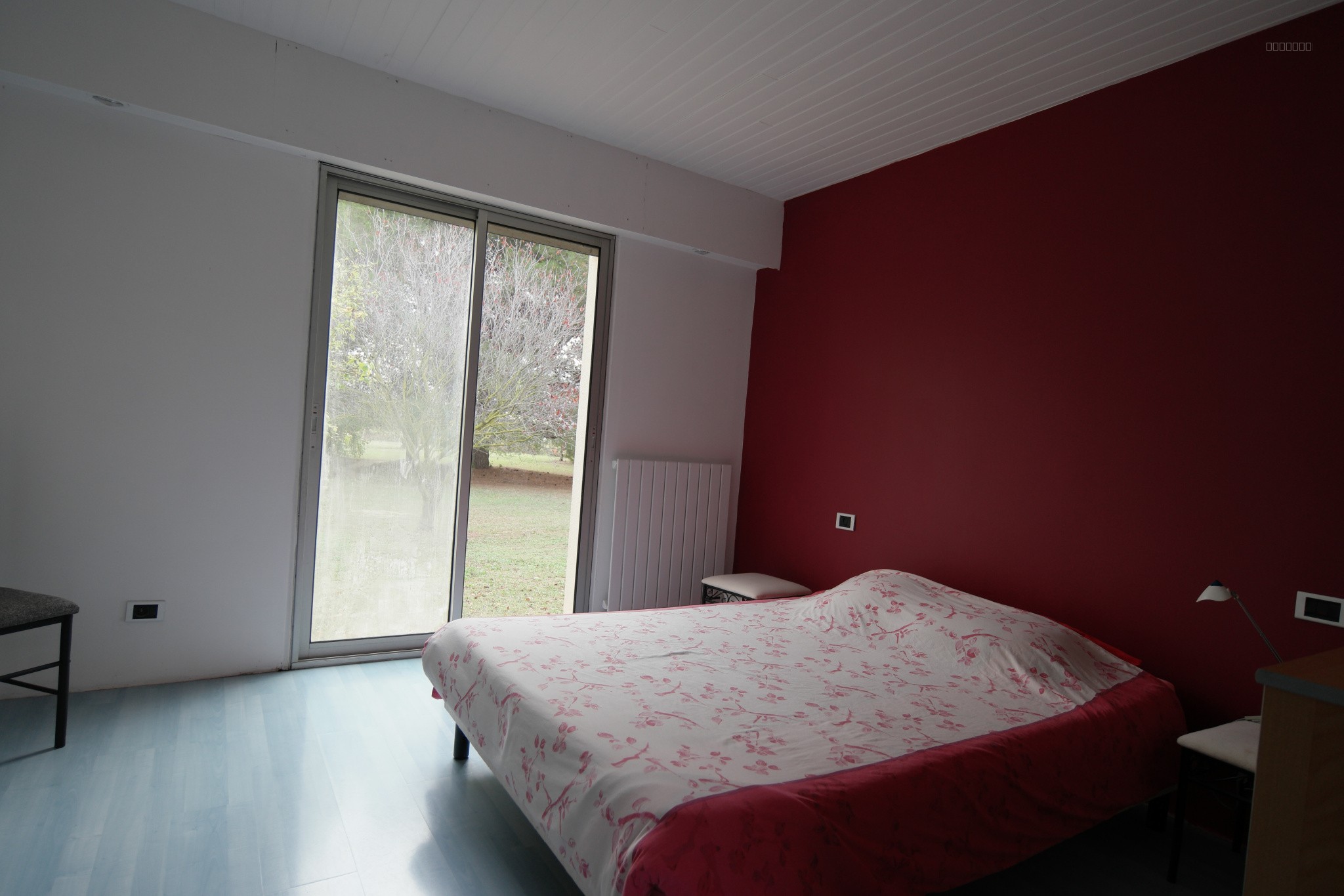 Magnifique Maison Familiale de 171m2 sur Terrain Arboré de 4200m2 avec Piscine — photo 7