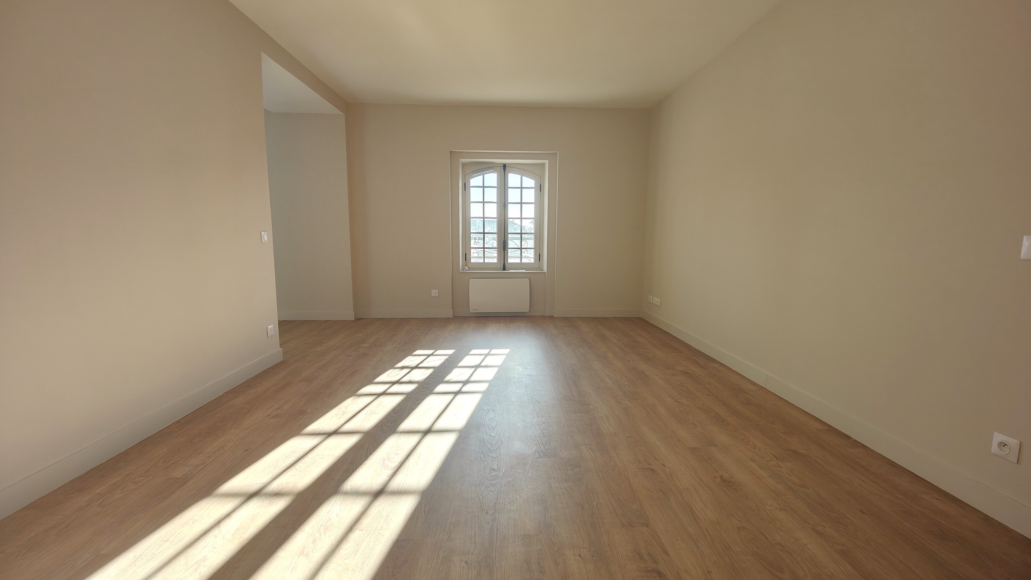 Charmant T2 entièrement rénové avec ascenseur — photo 3