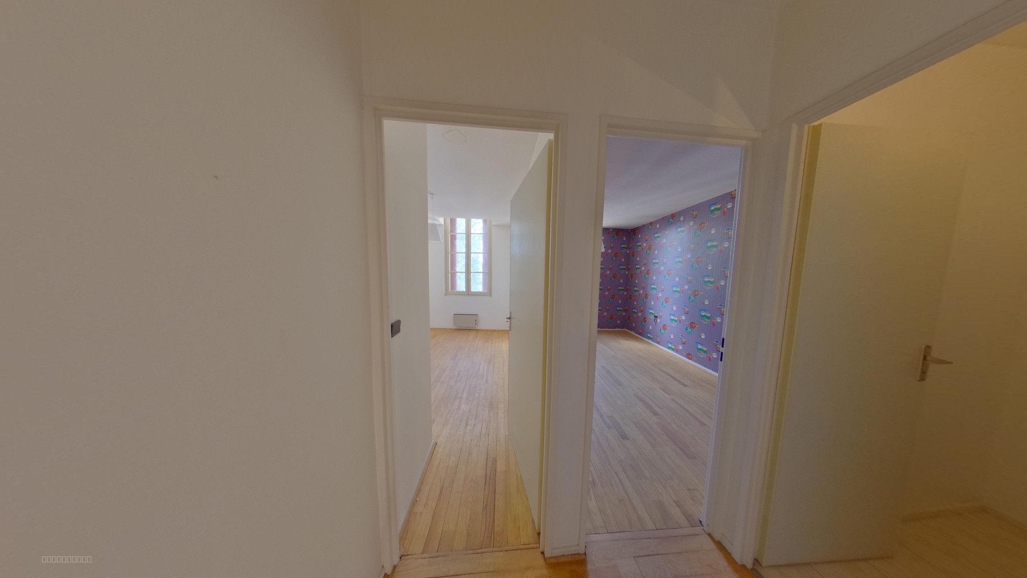 Hyper centre de Narbonne, bel appartement de type 4 de 90 m2 au 1er étage sans ascensseur d'une résidence sécu — photo 6