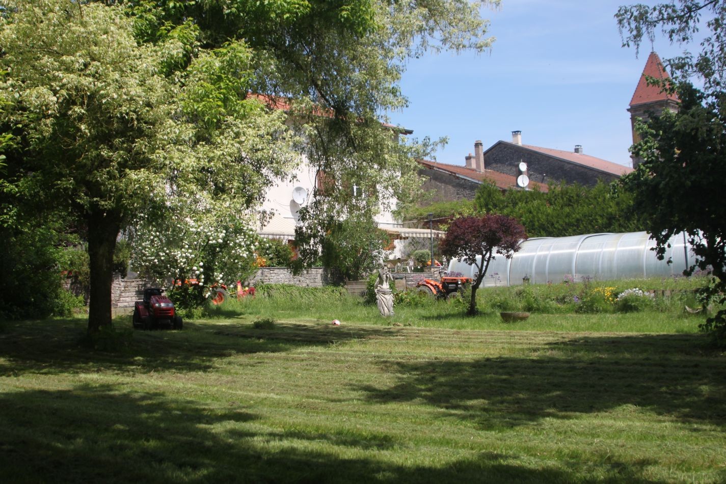 Belle propriété à vendre   Tanconville (54)   15 446 m2 de terrain — photo 1
