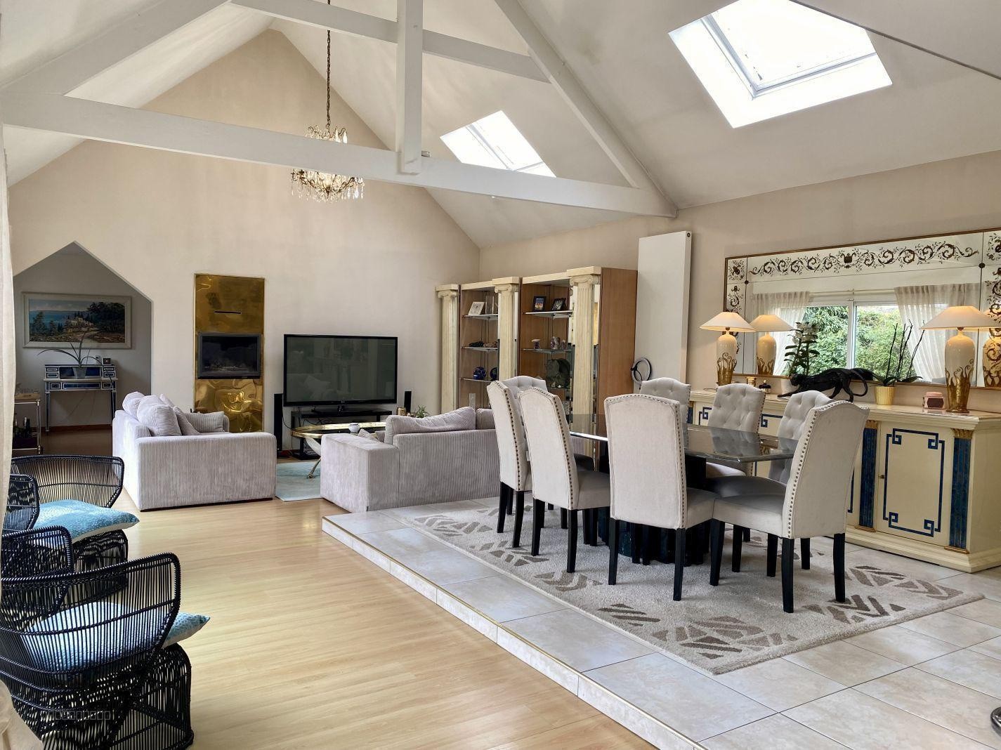 Maison à vendre à Osny, 181 m², 8 pièces – photo 2 sur 10
