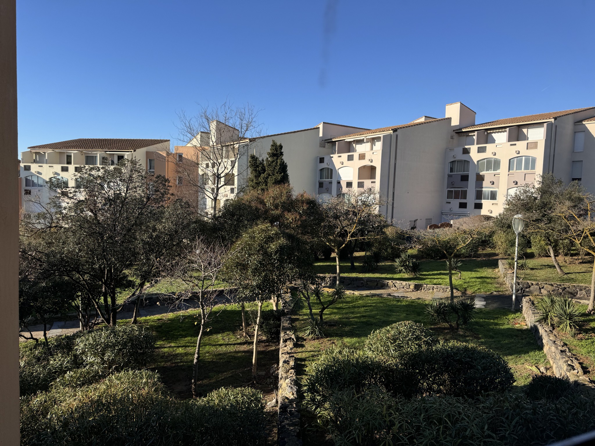 CAP D'AGDE, PROCHE DU PORT, STUDIO AVEC SA LOGGIA FERMÉ. — photo 3