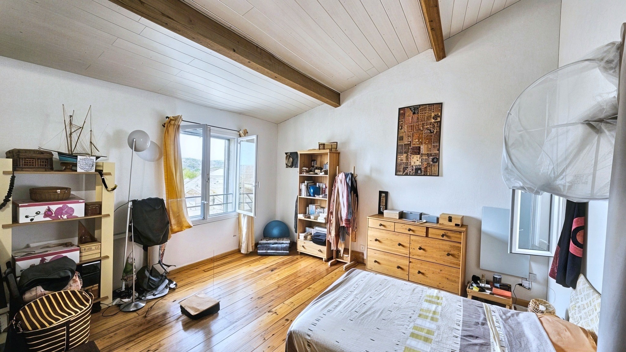 Sommiéres - Centre historique - Maison 6 Pièces 130 M2 A rafraichir — photo 4