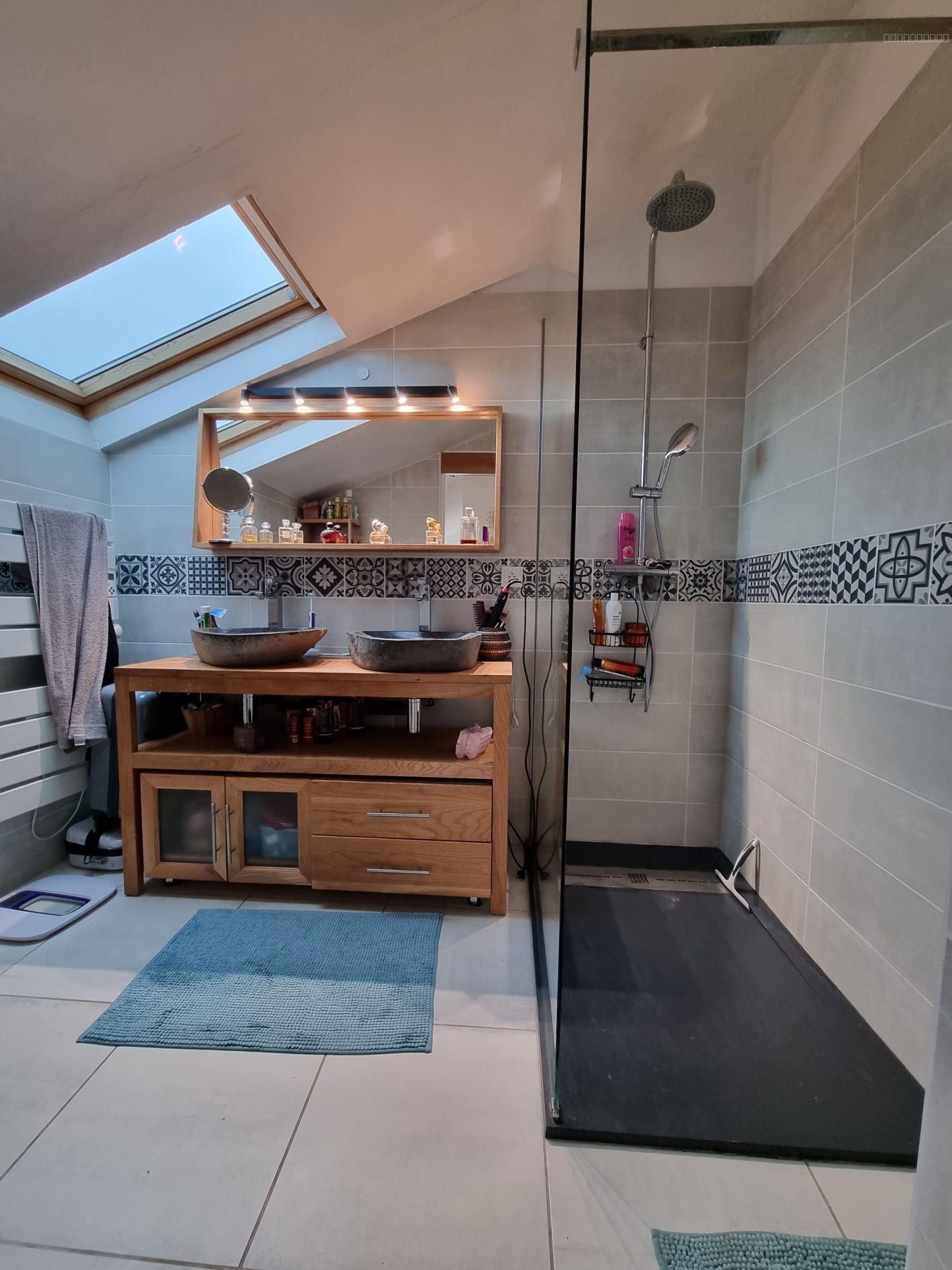 Duplex T4 , piscine et ascenseur privé arrivant au niveau de la pièce principale. — photo 15