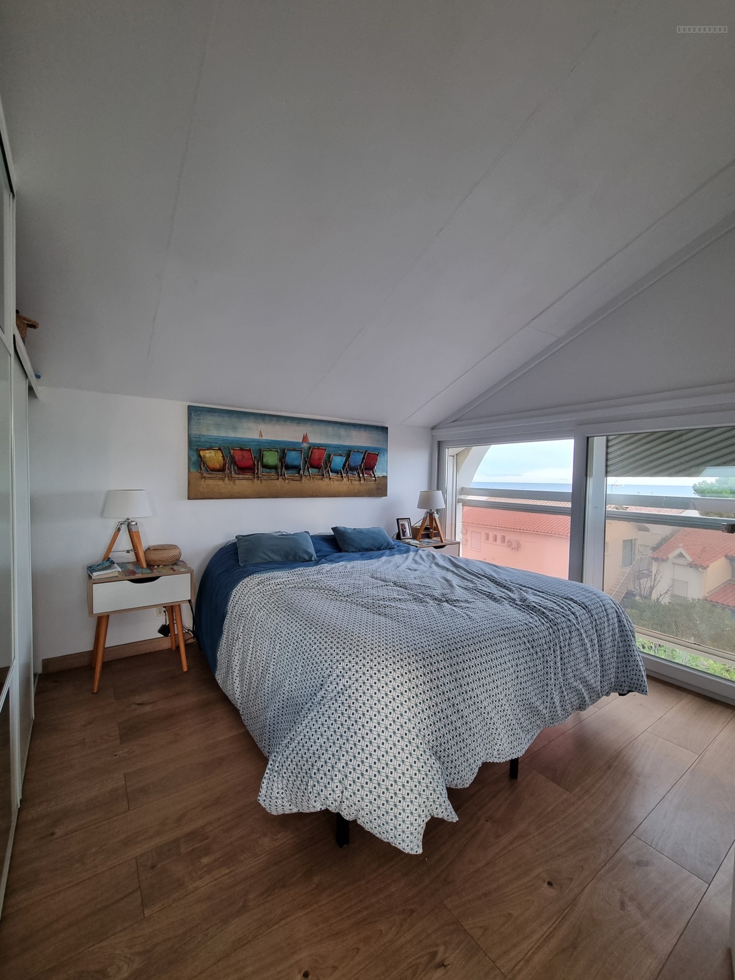 Duplex T4 , piscine et ascenseur privé arrivant au niveau de la pièce principale. — photo 13