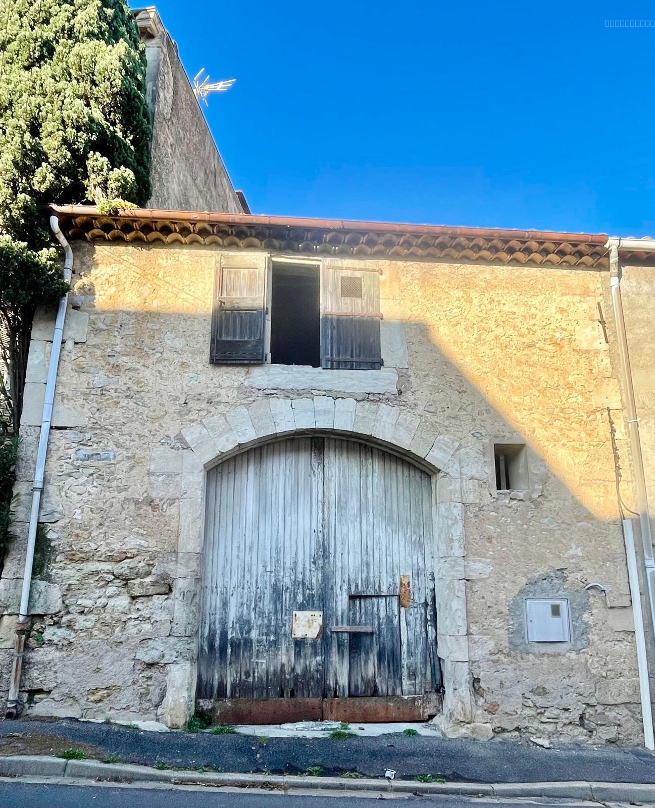 Maison à vendre à Cazouls les beziers, 250 m², 1 pièce – photo 1 sur 6