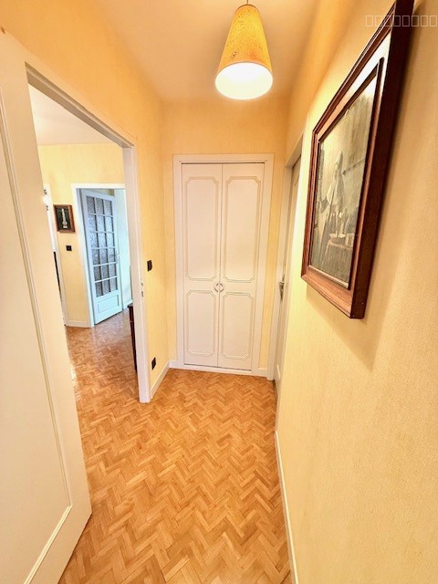 DIVONNE LES BAINS 01220, CENTRE VILLE, T4 121m2 avec terrasse, garage et cave — photo 13