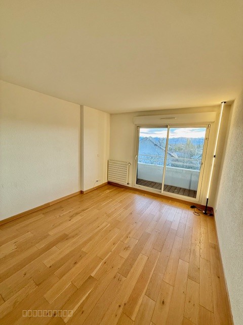 DIVONNE LES BAINS 01220, T4 DUPLEX 100M2 AVEC 2 TERRASSES, GRAND ET PARKING — photo 18