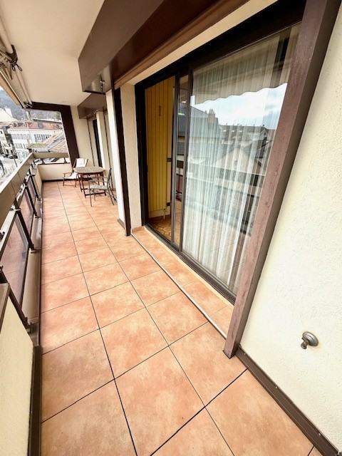 DIVONNE LES BAINS 01220, CENTRE VILLE, T4 121m2 avec terrasse, garage et cave — photo 3