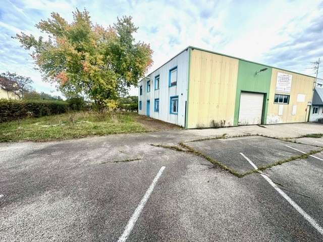 Local commercial à vendre à Ornex, 350 m² – photo 3 sur 20