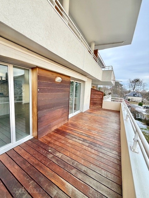 DIVONNE LES BAINS 01220, T4 DUPLEX 100M2 AVEC 2 TERRASSES, GRAND ET PARKING — photo 4