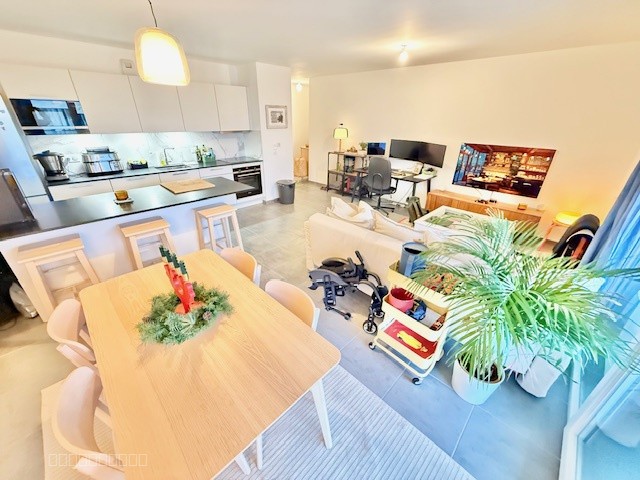 Appartement à vendre à St genis pouilly, 71 m², 3 pièces – photo 2 sur 19