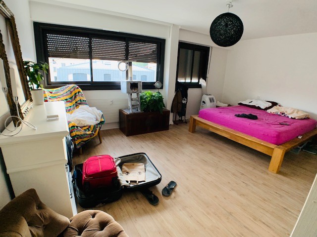 EXCLU Divonne les Bains 01220 : GRAND T2 convertible T3 avec balcon, cave et parking en sous sol — photo 6