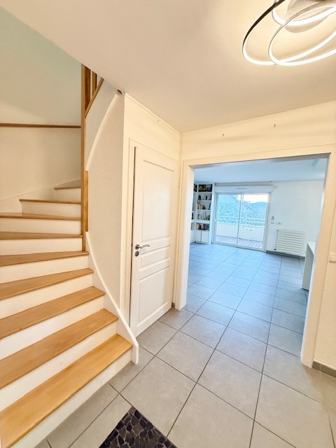 DIVONNE LES BAINS 01220, T4 DUPLEX 100M2 AVEC 2 TERRASSES, GRAND ET PARKING — photo 13