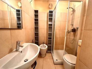 Menton - Haut Carei - Studio meublé avec terrasse et parking privé — photo 12