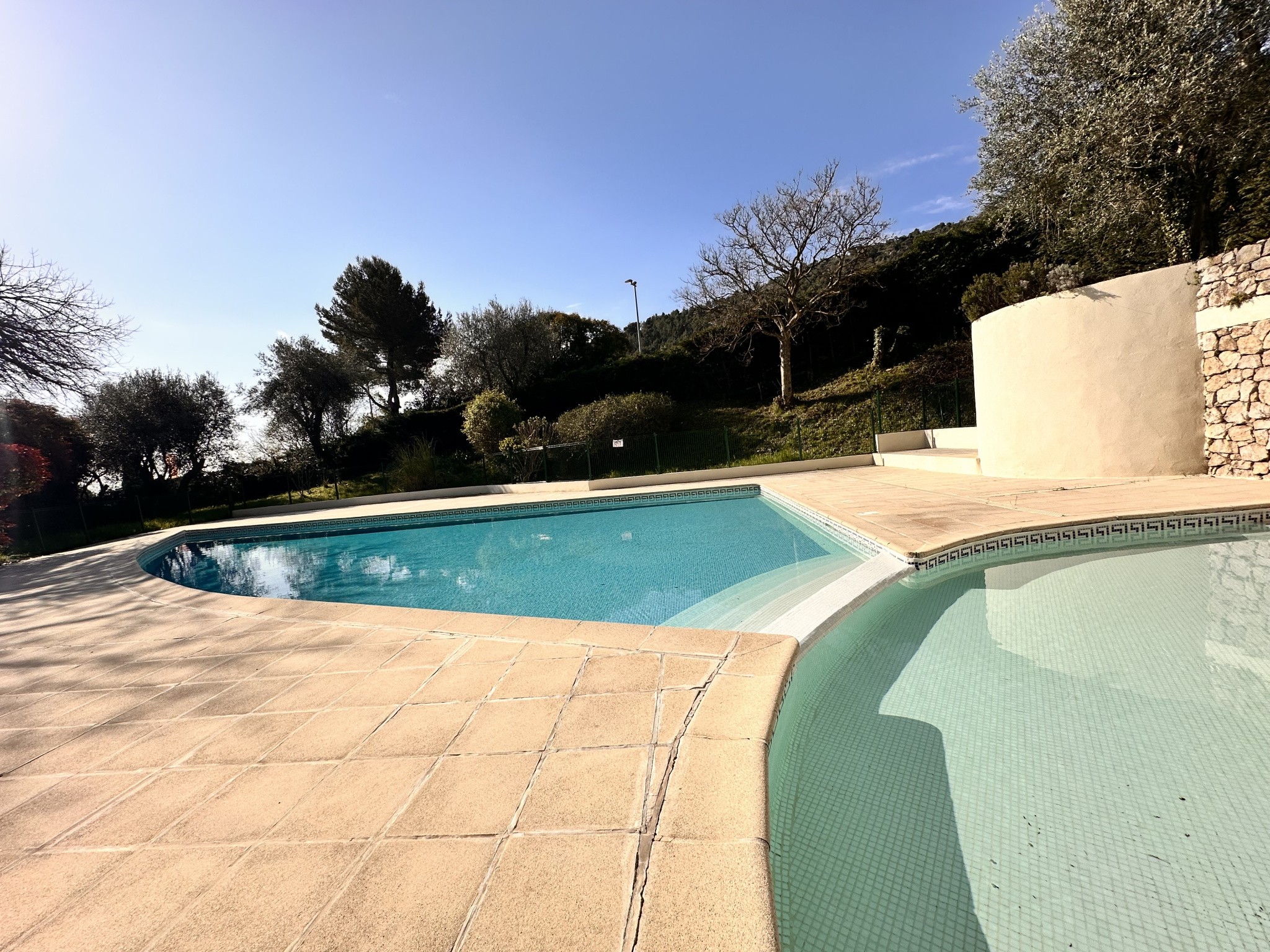 Appartement de 2 pièces à Èze — photo 1