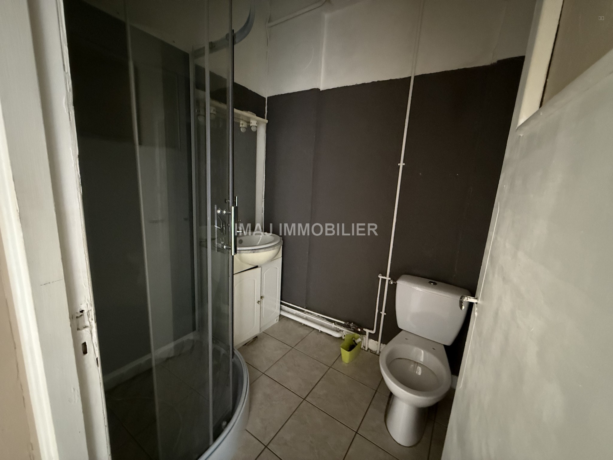 Local commercial +appartement F3 — photo 3