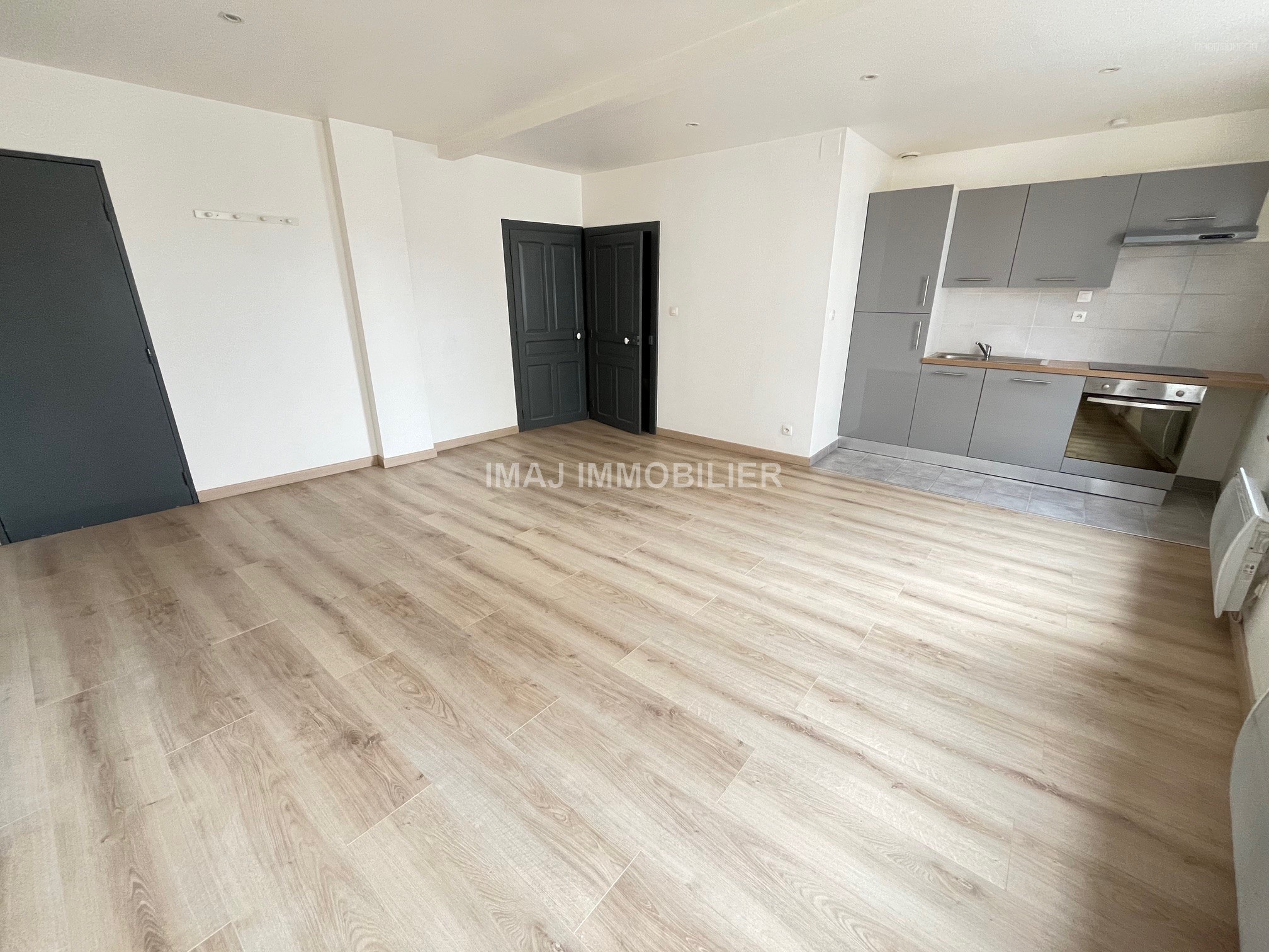 Appartement à louer à Bruyeres, 42 m², 2 pièces – photo 3 sur 6