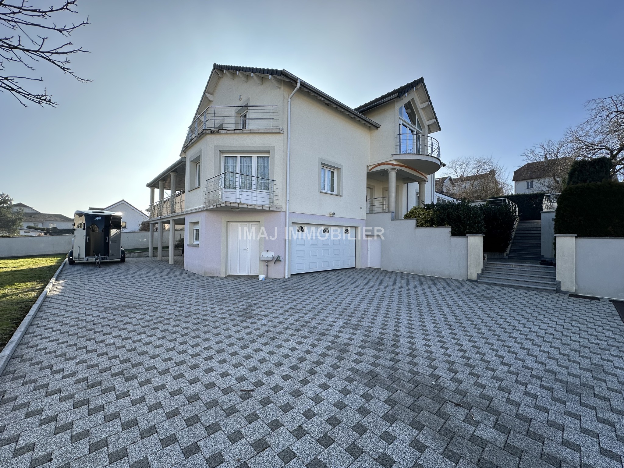 Maison à vendre à Golbey, 383,5 m², 8 pièces – photo 2 sur 20