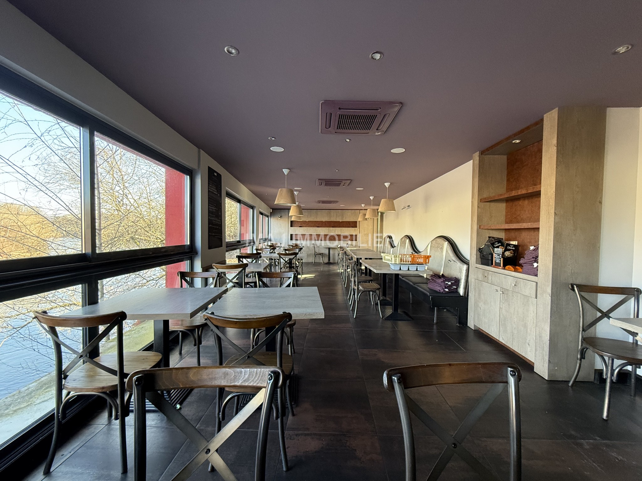 Bien immobilier à vendre à Epinal, 340 m² – photo 2 sur 11