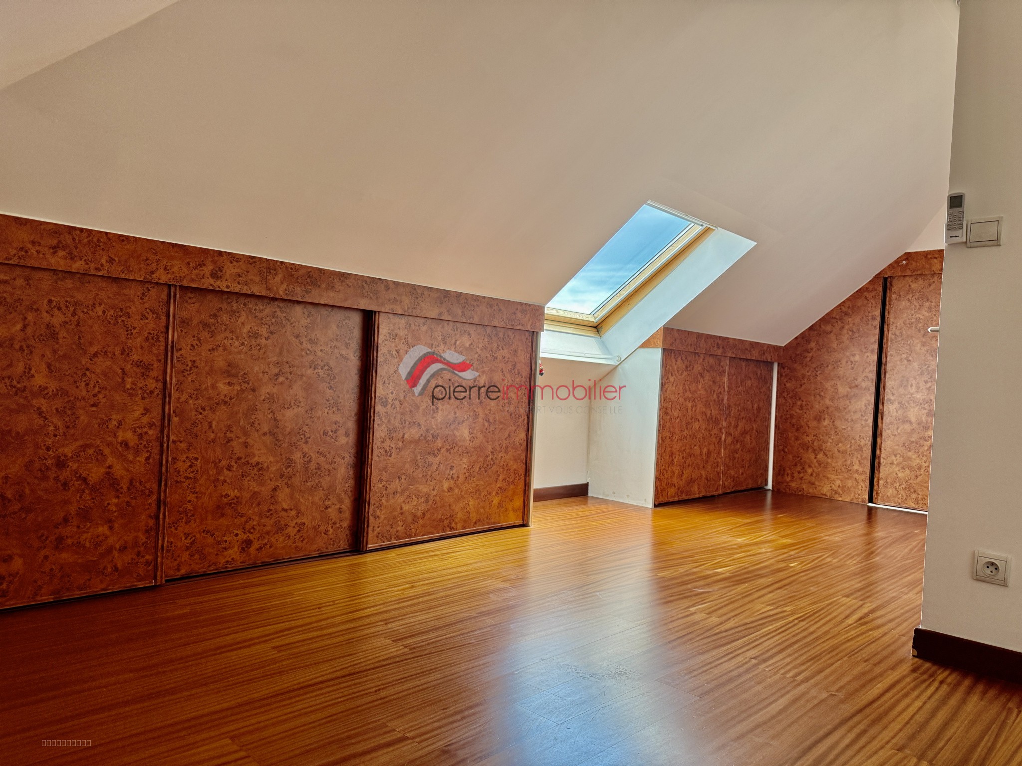 Bien immobilier à vendre à St pierre, 75 m², 4 pièces – photo 2 sur 6
