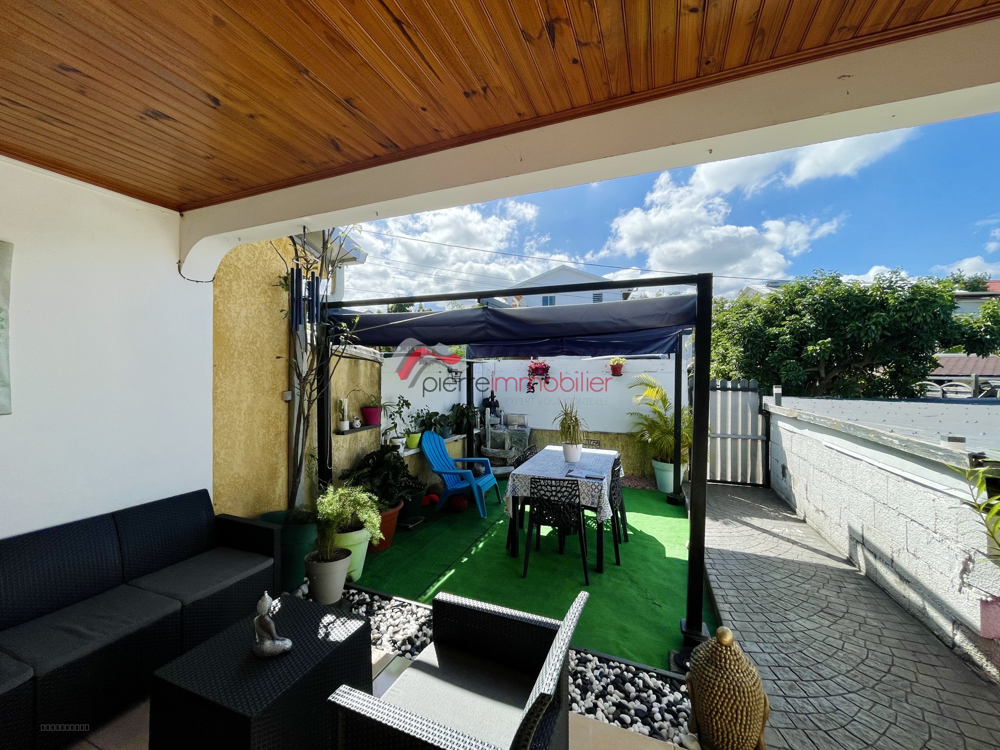 Maison à vendre à St louis, 256 m², 13 pièces – photo 2 sur 11
