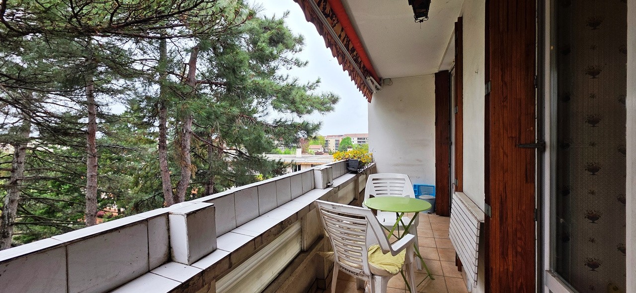 Appartement à vendre à Bron, 62 m², 3 pièces – photo 1 sur 14