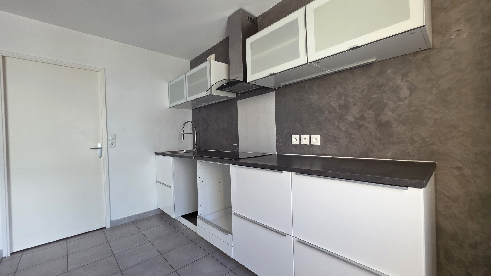 APPARTEMENT T de 66 m2 + TERRASSE ET GARAGE — photo 3