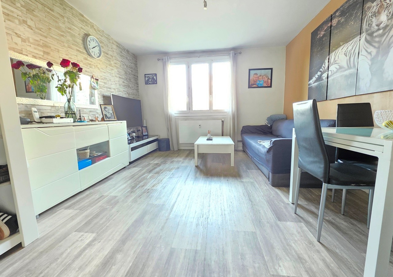 Appartement à vendre à St priest, 58 m², 3 pièces – photo 2 sur 7