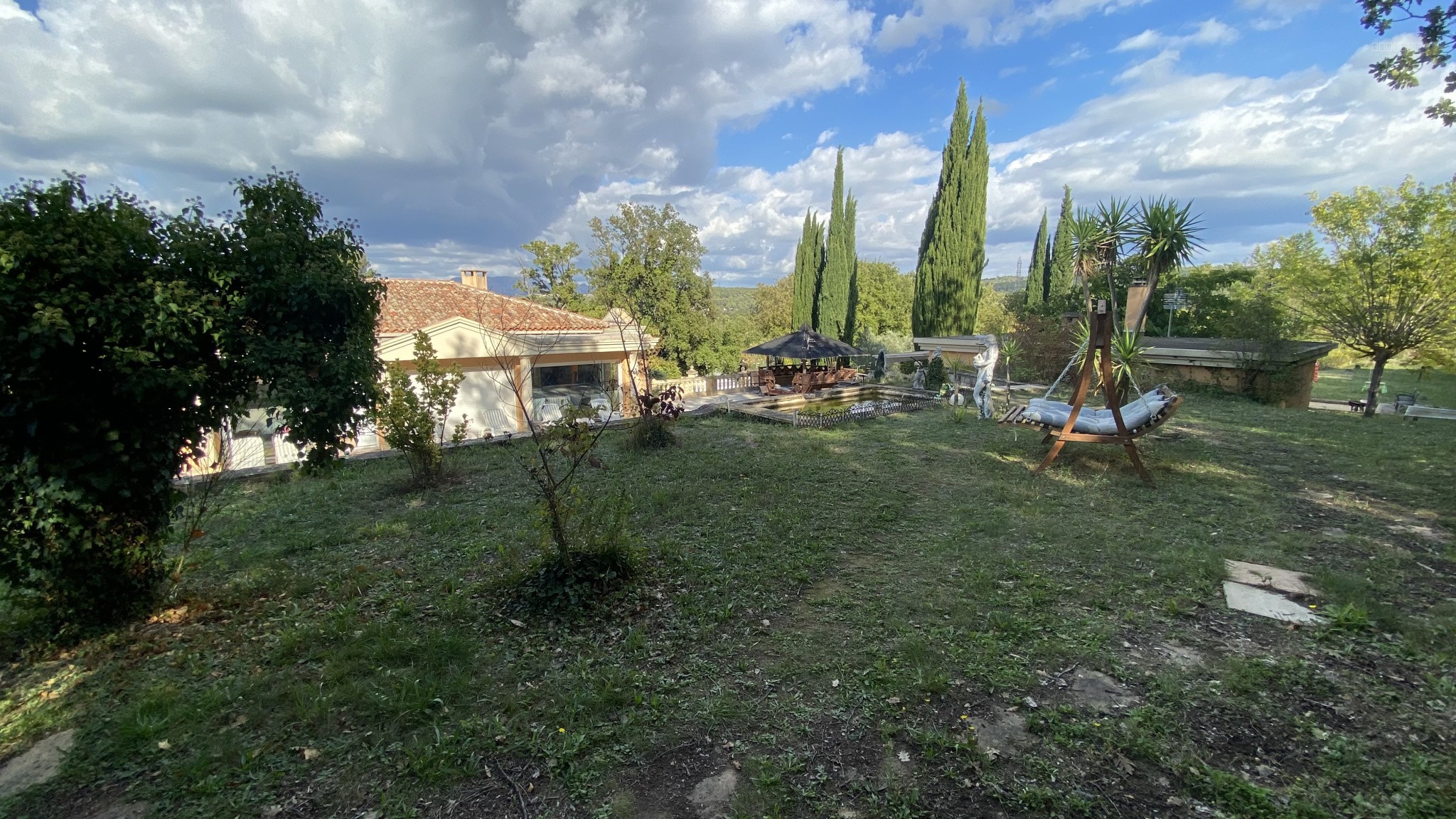 Bien immobilier à vendre à Gardanne, 52,64 m², 9 pièces – photo 1 sur 10