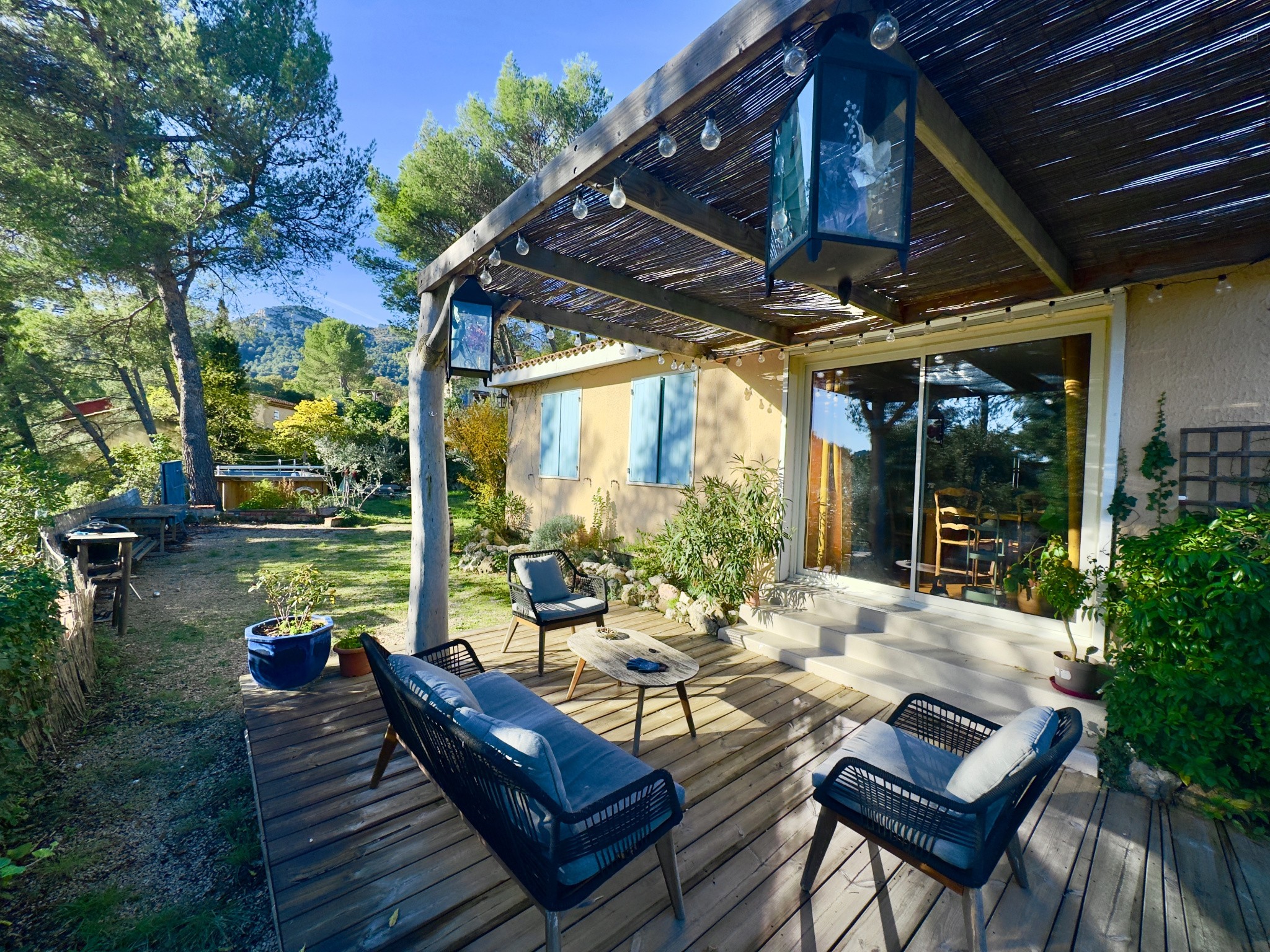 Maison à vendre à St savournin, 32 m², 3 pièces – photo 1 sur 11