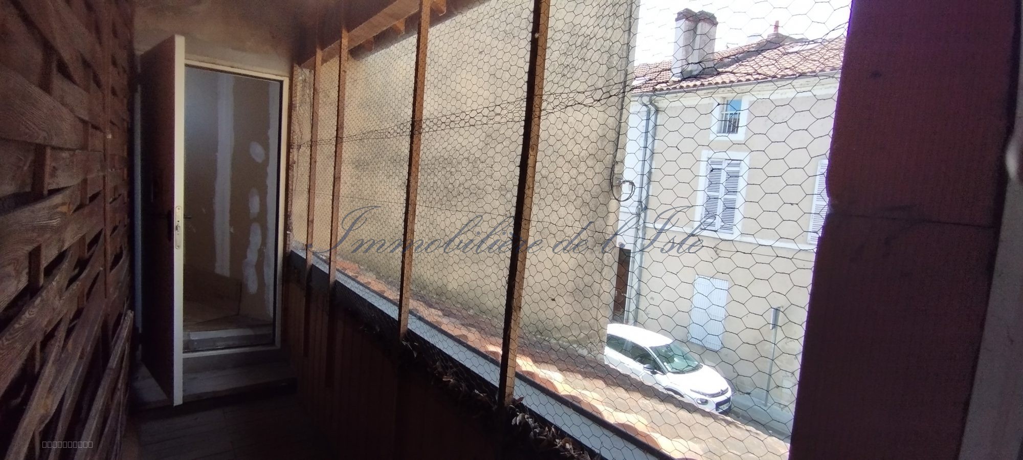 ENSEMBLE IMMOBILIER DE 285 M2 AVEC JARDIN - — photo 16