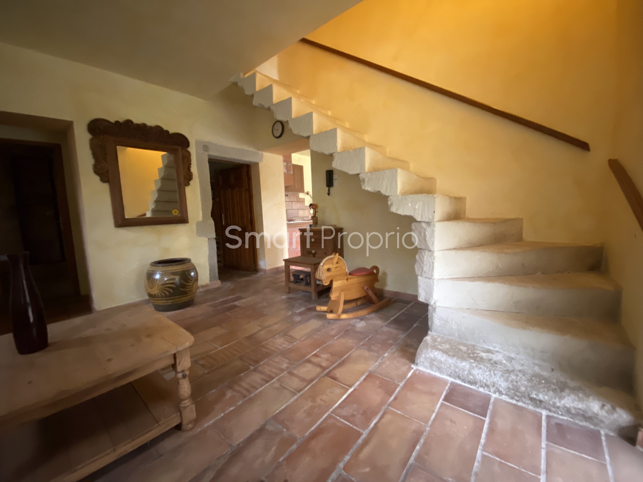 Bien immobilier à vendre à Chamaret, 554 m², 14 pièces – photo 2 sur 11