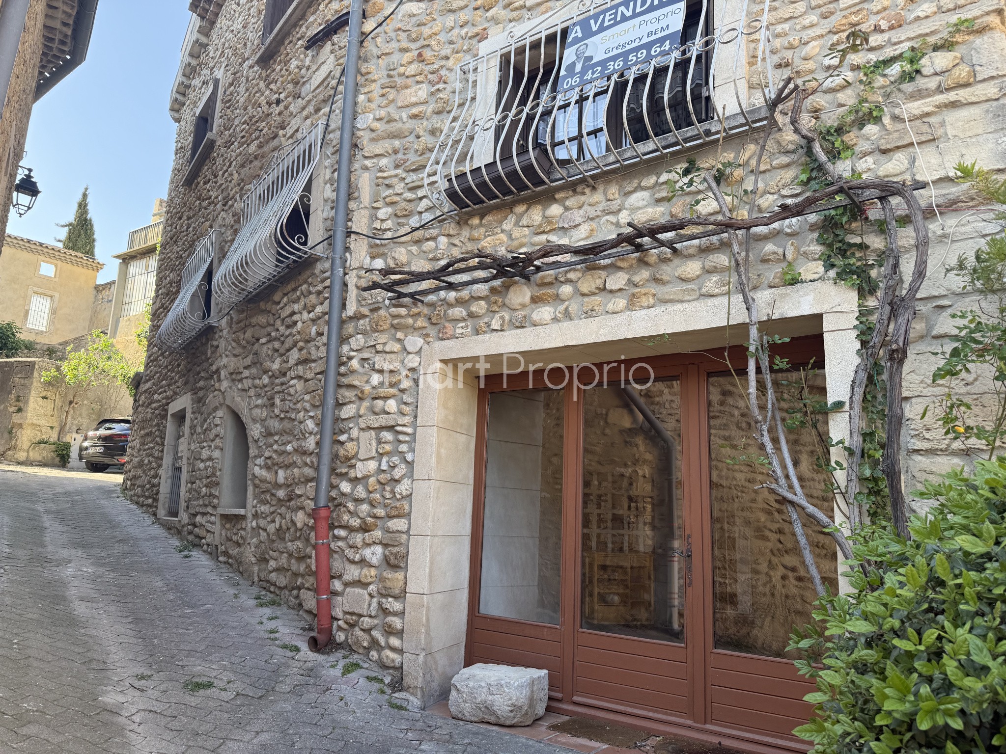 Bien immobilier à vendre à Visan, 160 m², 5 pièces – photo 1 sur 8
